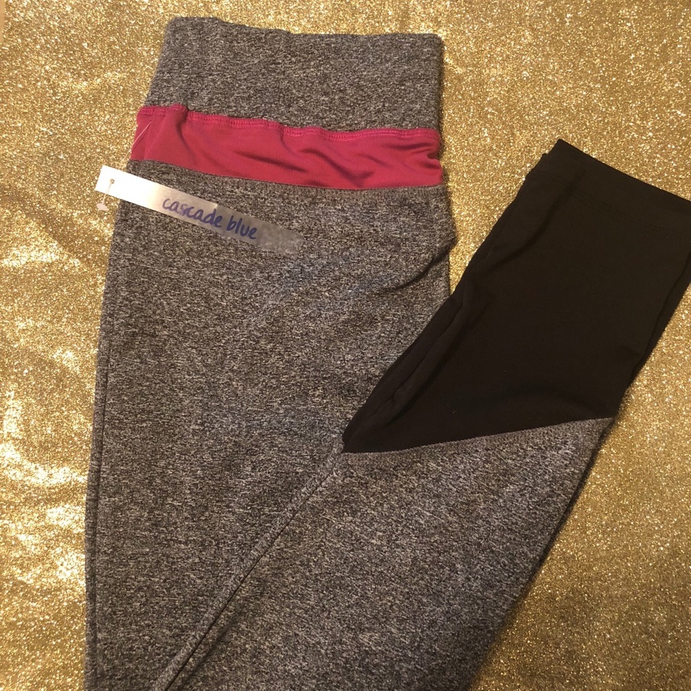 🆕 Ladies Athletic Workout Leggings / Stretch…